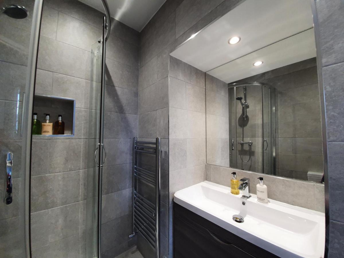 Park View Two-Bedroom Apartment Бат Экстерьер фото
