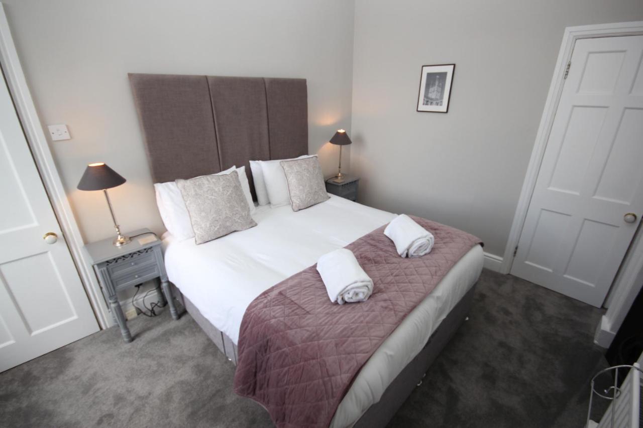 Park View Two-Bedroom Apartment Бат Экстерьер фото